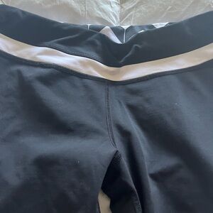 Lulu lemon crop leggings size 4